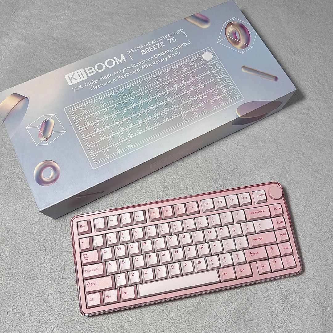 Kiiboom Breeze75 Keyboard in Pink (Category: Computer Keyboard) located in Paranaque City. Submitted by hershey_august (Listing ID 1425955215, Image 2). Description: -Efficient and Versatile 75% Layout -Elegant CNC Aluminum and Acrylic Design -Powerful Tri-Mode Connectivity -Customizable Lighting Effects: 22 RGB and 6 backlight effects .