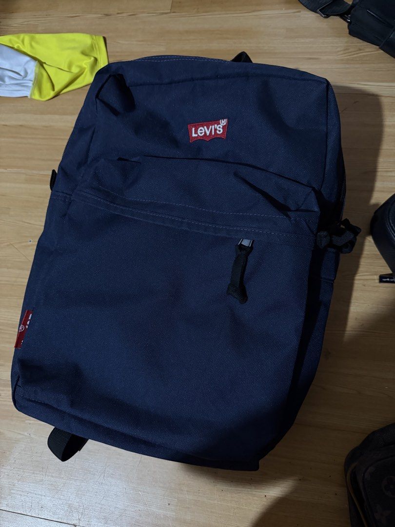 Levi's Navy Backpack (Category: Backpacks) located in Cebu City. Submitted by sultrychicmary (Listing ID 1425858440, Image 1). Description: brandnew condition used once only has laptop compartment 📌1st to pay gets the item RFS : decluttering.