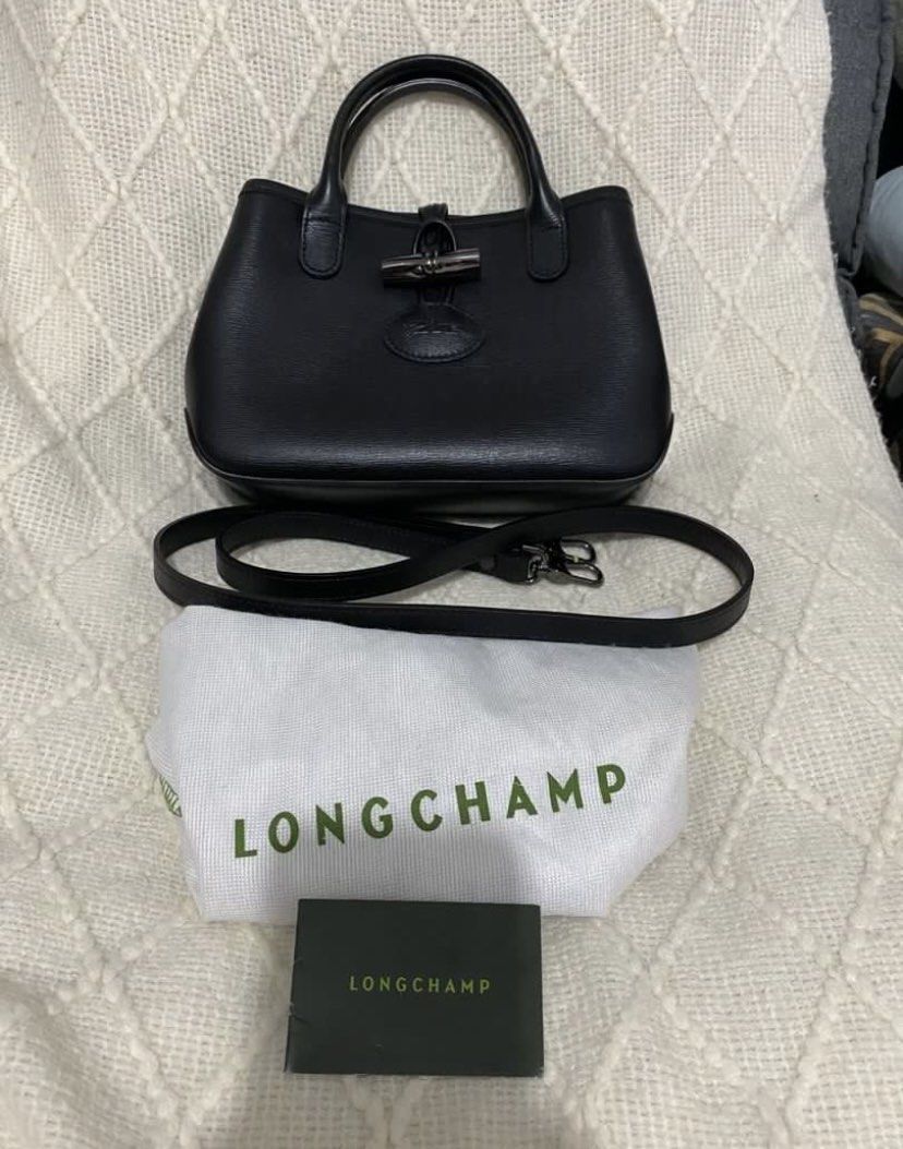 Longchamp roseau xs (Category: Luxury Bags & Wallets) located in Bulacan. Submitted by aksantos10 (Listing ID 1425940199, Image 3). Description: Like new With care card, dustbag and paperbag.