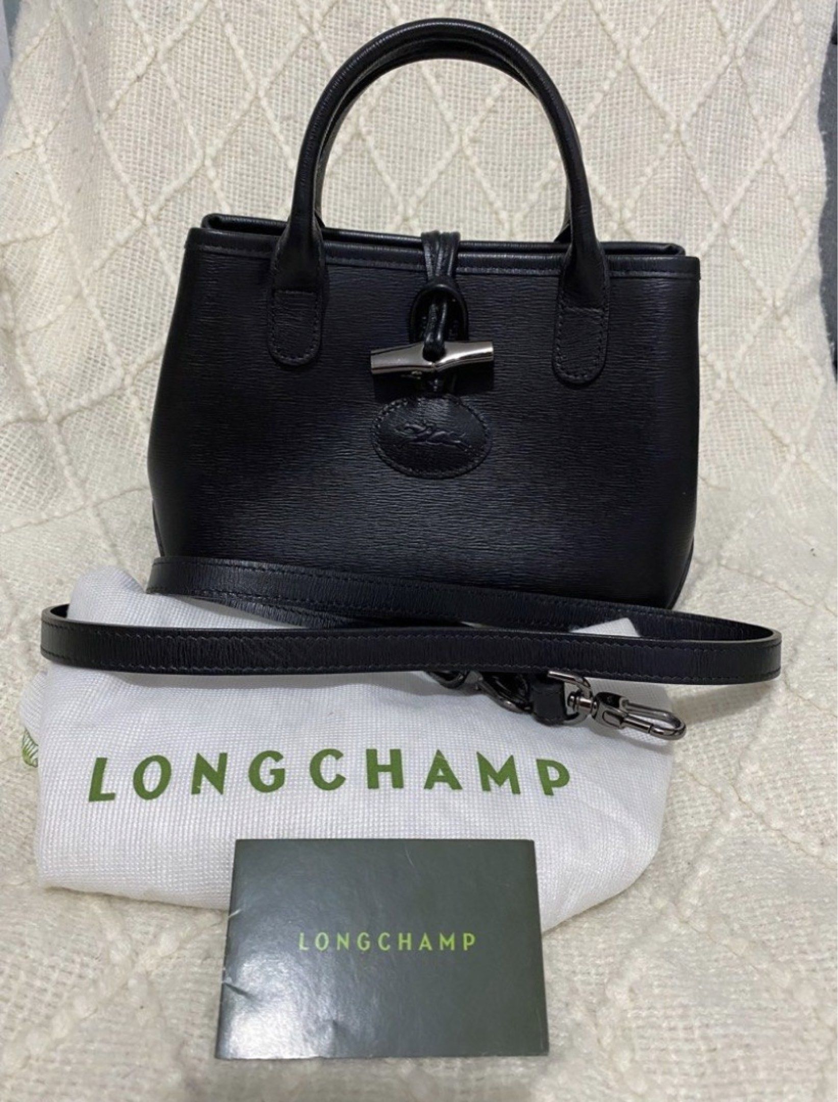 Longchamp roseau xs (Category: Luxury Bags & Wallets) located in Bulacan. Submitted by aksantos10 (Listing ID 1425940199, Image 1). Description: Like new With care card, dustbag and paperbag.