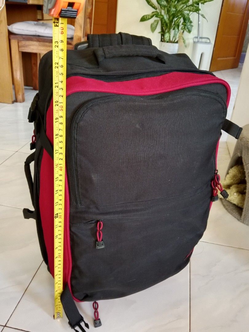 Luggage Dunlop (Category: Luggage) located in Polangui. Submitted by cornerbags_shoes (Listing ID 1425899062, Image 3). Description: Dunlop Luggage Made in China authenticity not guaranteed. can be carried as luggage. can be carried as a backpack. can be hand carried. with unused sling.