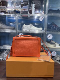 (Category: ) located in . Submitted by shoeplug.ph (Listing ID 1425975643, Image 1). Description: .