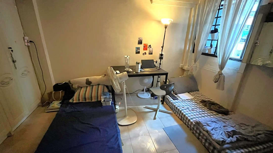 (Category: ) located in . Submitted by your_rental_specialist (Listing ID 1425935336, Image 1). Description: .