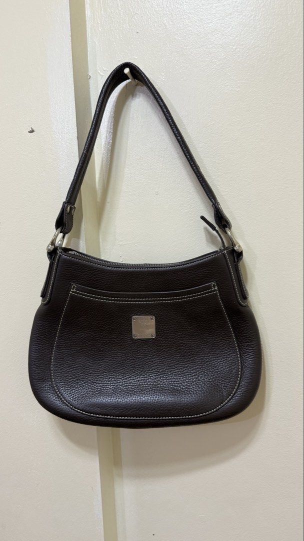 MCM GERMANY VINTAGE KILI BAG (Category: Luxury Bags & Wallets) located in Lingayen. Submitted by eckkaaa213 (Listing ID 1425948753, Image 1). Description: ykk zip.