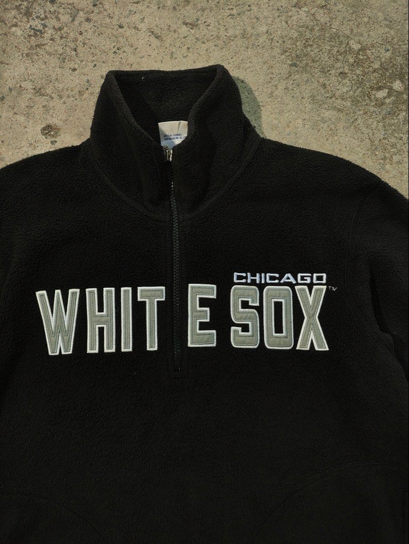 MLB Chicago White Sox Zip Up (Category: Coats, Jackets and Outerwear) located in Taguig. Submitted by tee.clutter (Listing ID 1425954849, Image 1). Description: -MLB Zip Up -Fleece Jacket if you have inquiries, send a message.