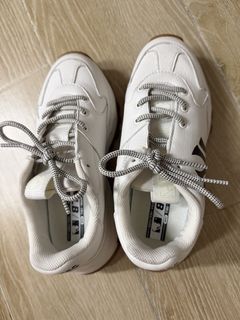 （分類：）位於 。 由 tobyching877701 提交（商品編號 1425868013，圖片 1）。簡介： 。
