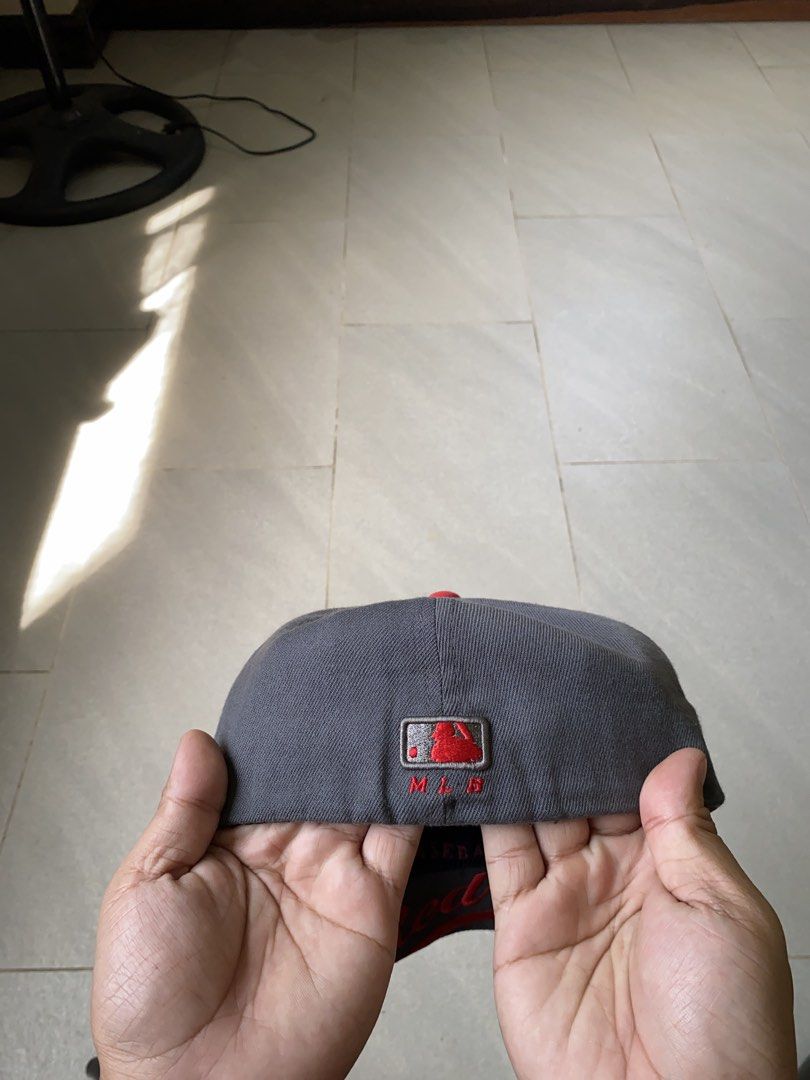 MLB Redsox close cap (Category: Caps & Hats) located in Digos. Submitted by thriftflexph (Listing ID 1425896496, Image 2). Description: No issue 9.5/10 Color and condi.