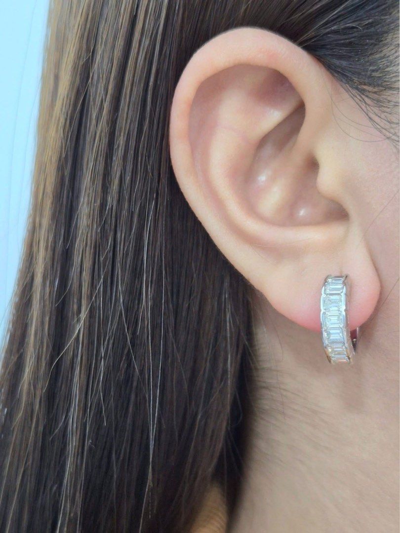 Natural Diamond Emerald Cut Hoop Earrings (Category: Earrings) located in Manila. Submitted by msgoldmanila (Listing ID 1425858990, Image 1). Description: 18k Hongkong Setting Natural diamonds 6.4g | 4.2ct ❗Price may change without prior notice ✨ Items are 100% real gold & diamonds | pawnable ✨ DM for availability since this is a fast moving items ✨ Payment first policy, No COD/COP ✨Same day delivery within Metro Manila via Personal Rider ✨LBC & 
