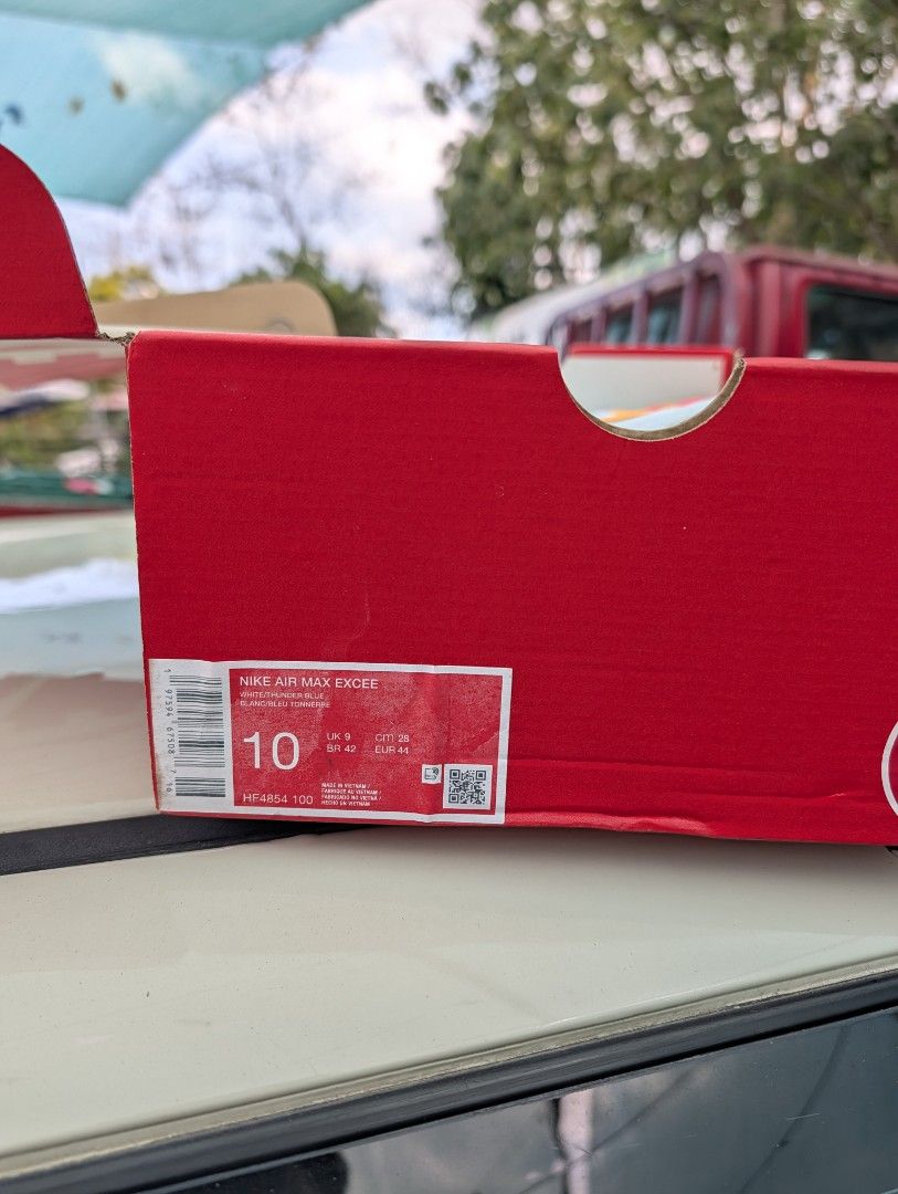 Nike Air Max Excee White Thunder Blue (Category: Sneakers) located in Caloocan City. Submitted by cdlimm (Listing ID 1425882382, Image 2). Description: FOR SALE Nike Airmax Excee White Thunder Blue Size 10 Complete used 2 times only size too big Php 1,600 only.