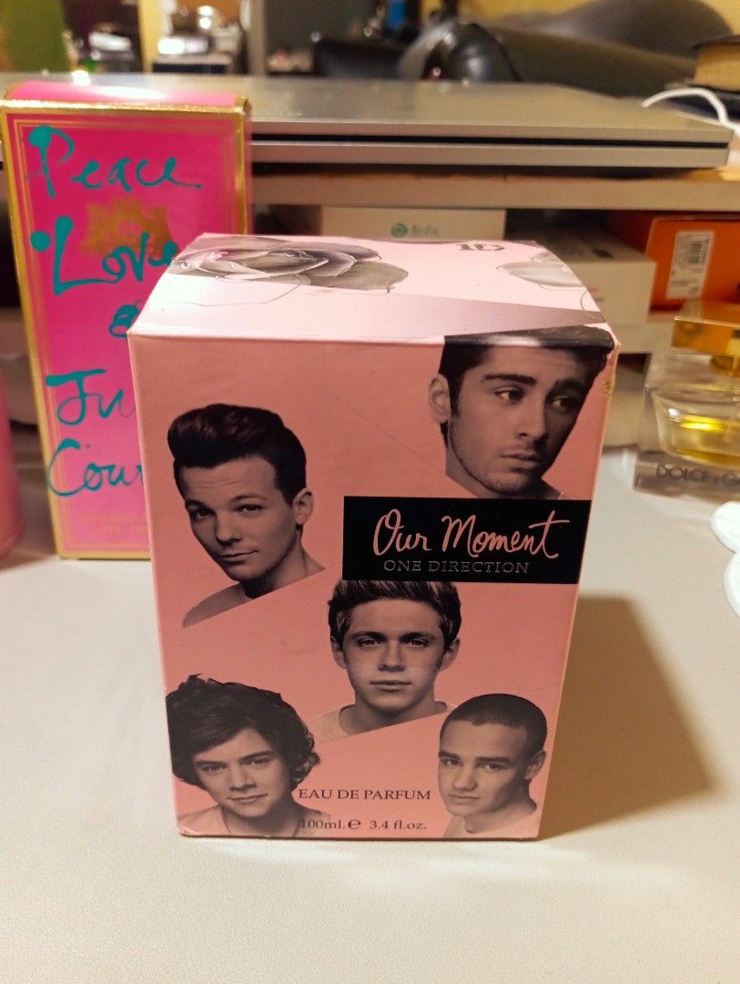 Our Moment One Direction Perfume (Category: Fragrance & Deodorants) located in Cavite. Submitted by aether-elementph_11 (Listing ID 1425983102, Image 1). Description: Italy 🇮🇹 check the pics for the Juice Level Extremely Rare .