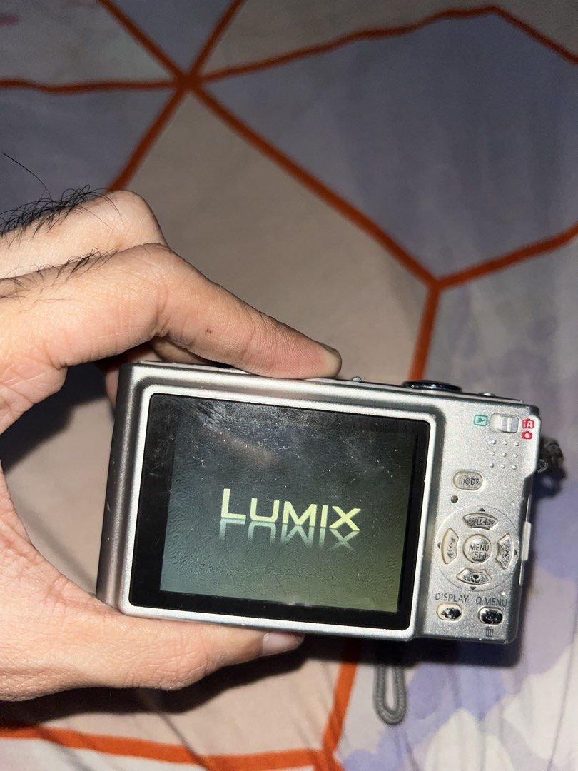 Panasonic Lumix Digicam (For Parts) (Category: Cameras) located in Dasmarinas. Submitted by filmsfromstellar (Listing ID 1425935189, Image 2). Description: For parts only! -not functioning, selling as defective.