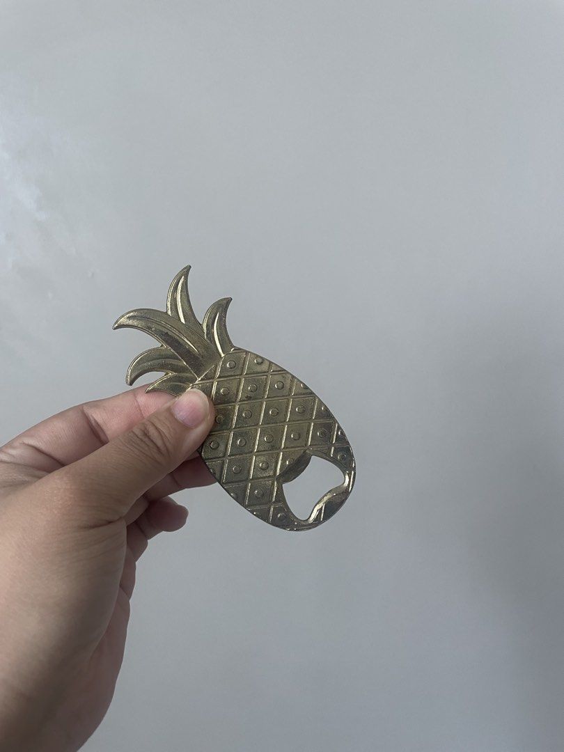 Pineapple Bottle Opener (Category: Other Kitchenware & Tableware) located in Manila. Submitted by threethumbsup (Listing ID 1425866309, Image 1). Description: Rfs: decluttering Fixed price and pick up only grand towers manila Packaging as is Gcash or cash exact amount.