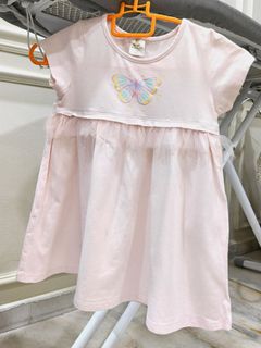 (Category: ) located in . Submitted by farahslittleshop (Listing ID 1425864133, Image 1). Description: .