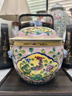 (Category: ) located in . Submitted by charmagainvintage (Listing ID 1425893631, Image 1). Description: .