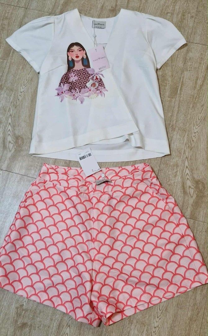 Plains and Prints Tops and Bottoms (Category: Sets or Coordinates) located in Bulacan. Submitted by lexibau (Listing ID 1425838504, Image 1). Description: .