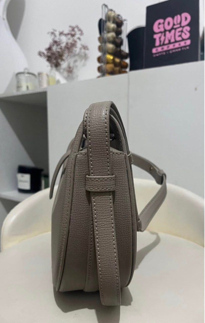Polene Numero Dix (Category: Luxury Bags & Wallets) located in Pasig City. Submitted by cp0613 (Listing ID 1425977431, Image 3). Description: .