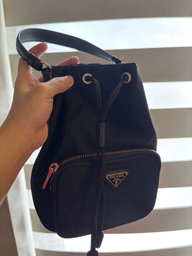 Prada Bucket Bag (Category: Luxury Bags & Wallets) located in San Pablo. Submitted by aceastra (Listing ID 1425826736, Image 3). Description: .