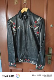 (Category: ) located in . Submitted by wiseflower-2dfa05 (Listing ID 1425916489, Image 1). Description: .