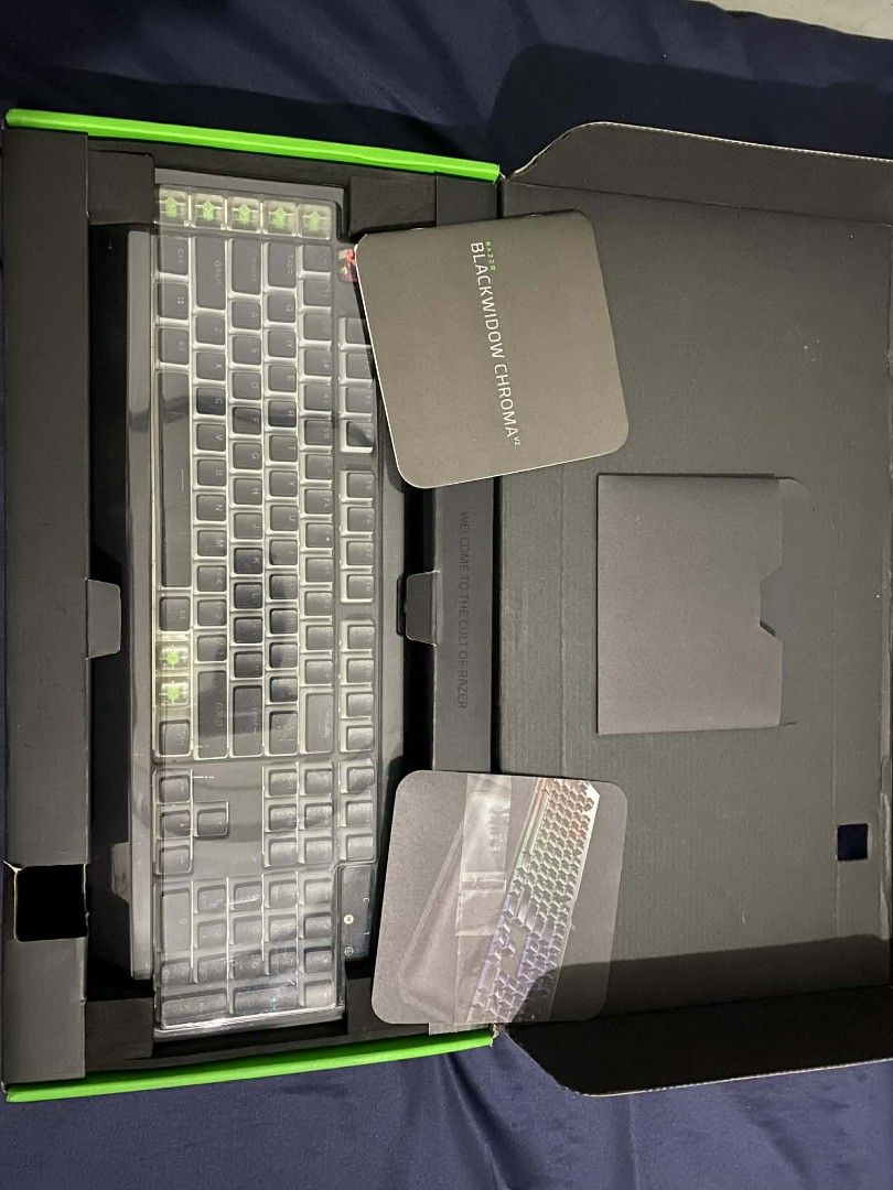 Razer Blackwidow Chroma V2 (Category: Computer Keyboard) located in Valenzuela. Submitted by nicolejasm09922 (Listing ID 1426003028, Image 2). Description: -Razer Balckwidow Chroma v2 -Green Switches -Full-suze layout -Complete with box and unused wrist pad -3 buttons different colors in RGB lights only Still negotiable.