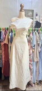 (Category: ) located in . Submitted by soodressed (Listing ID 1425871629, Image 1). Description: .