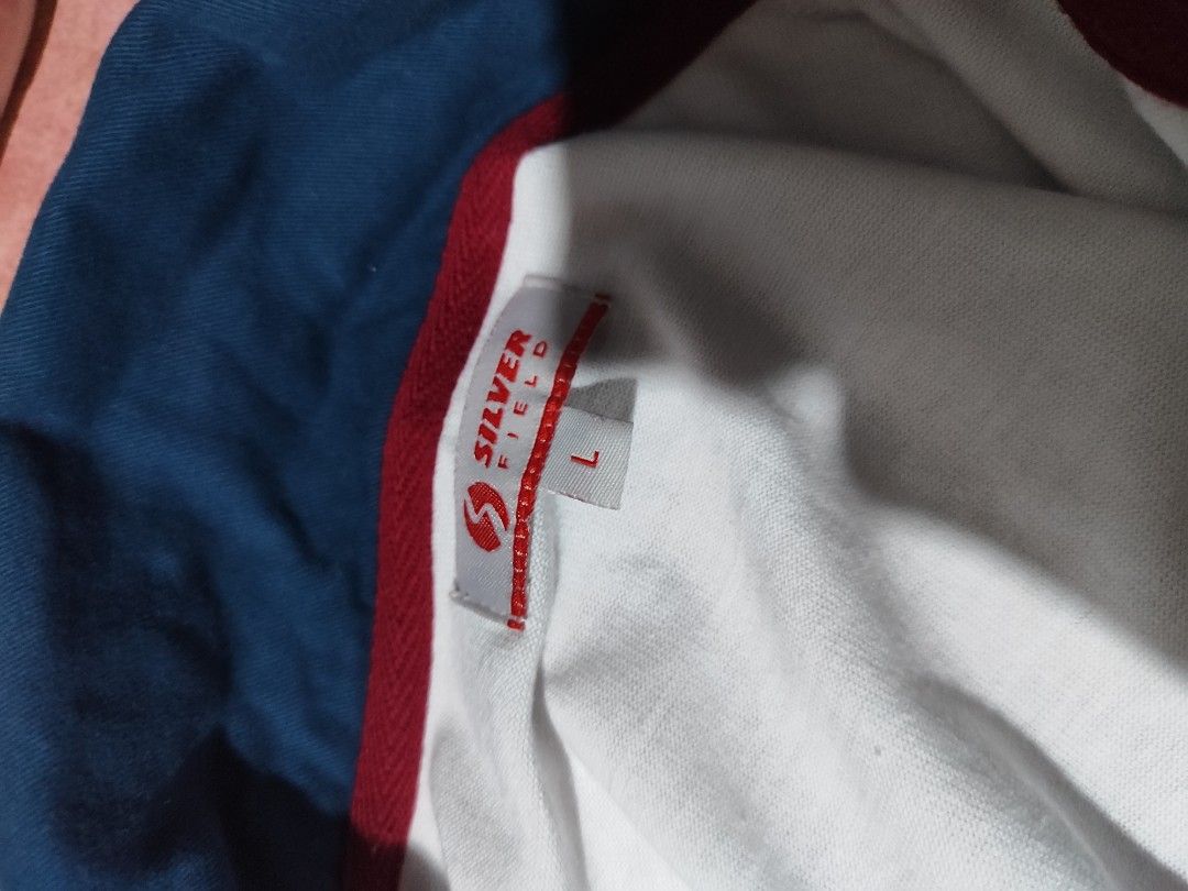 Silver Field Long Sleeve Shirt - Size L (Category: Tshirts & Polo Shirts ) located in Manila. Submitted by snoowkies (Listing ID 1425827984, Image 2). Description: SILVER FIELO L on tag L - 26 W - 20 (Might keep it if no one buy) Heavy clothes good to wear no issue condition 10/10.