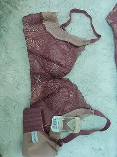(Category: ) located in . Submitted by farah_q (Listing ID 1425893920, Image 1). Description: .