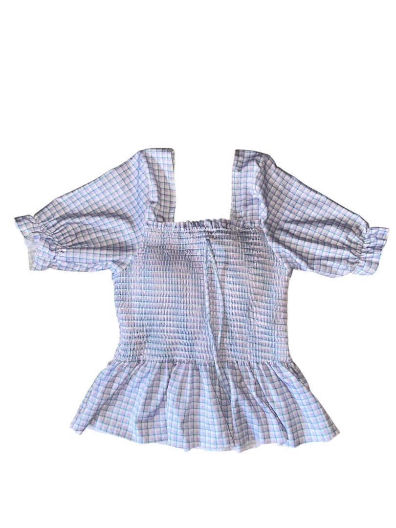 Square Neck Puff Sleeve Top (Category: Blouses) located in Manila. Submitted by dnllspr (Listing ID 1425877494, Image 1). Description: padded smocking xs (never na suot hindi kasya sakin) .