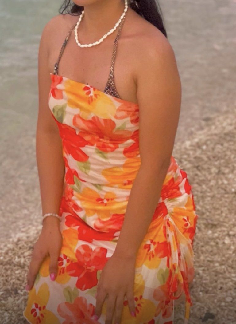 Sunset Floral Dress (Category: Dresses) located in Tacloban City. Submitted by declutterpatter (Listing ID 1425854762, Image 2). Description: used once only.
