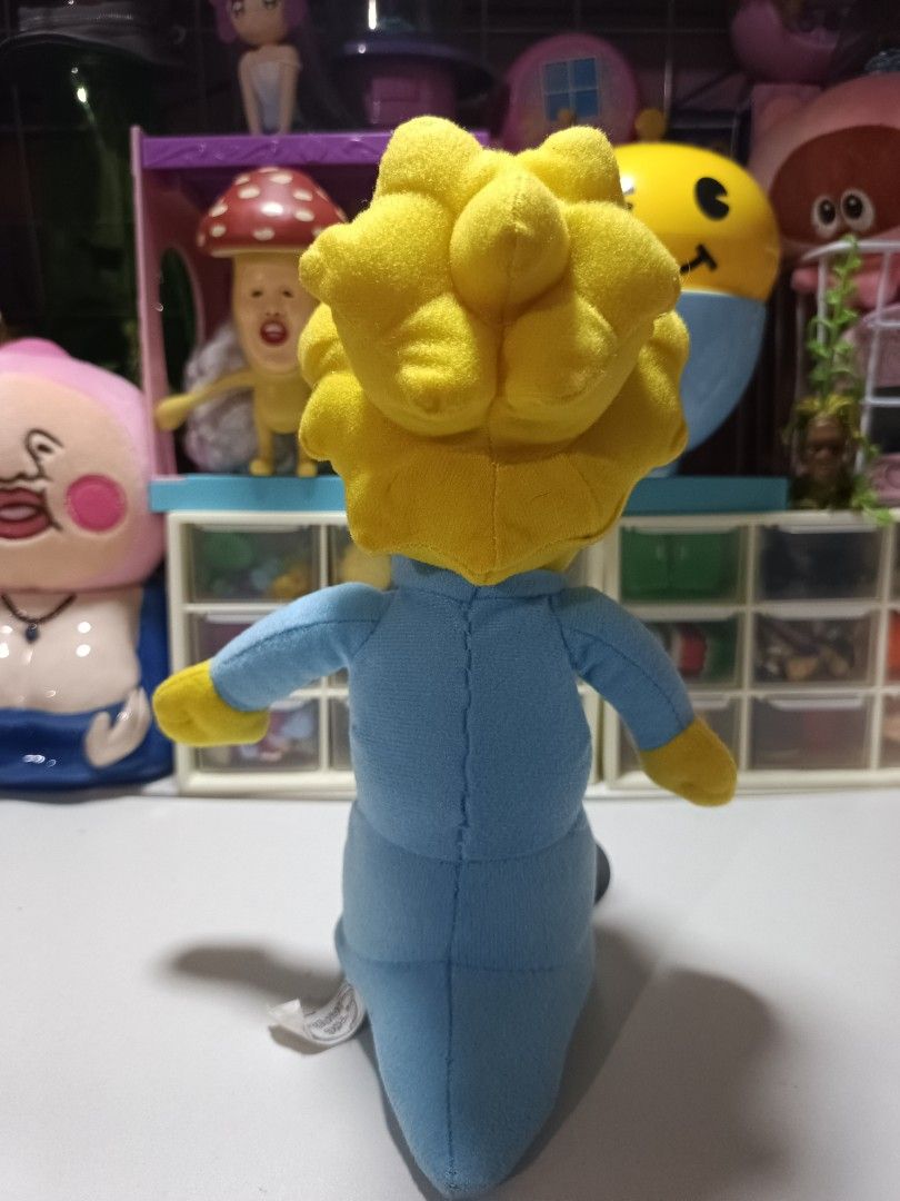 The Simpsons Maggie Simpson Plush Toy (Category: Plushies & Soft Toys) located in Paranaque City. Submitted by niropa (Listing ID 1425830530, Image 3). Description: Flaw: eyes have fine cracks (pls check the picture) .