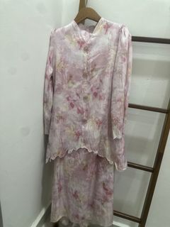 (Category: ) located in . Submitted by ummipreloved (Listing ID 1425879981, Image 1). Description: .