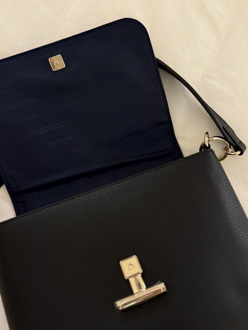 Tommy Hilfiger Hobo Bag (Category: Shoulder Bags) located in Quezon City. Submitted by projectalexa (Listing ID 1425988102, Image 3). Description: Tommy Hilfiger Hobo Bag in Black Brand New Flaws: Some dents from storage Orig Price: $90 (Php 5k plus) Retail: Php 3299 Sf c/o buyer (can use grab within metro until march 13. J&T march 14 onwards).