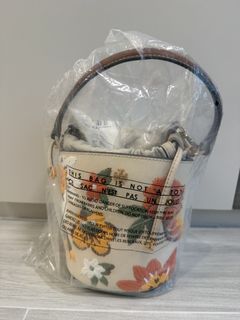 （分類：）位於 。 由 tomlnl 提交（商品編號 1425984233，圖片 1）。簡介： 。