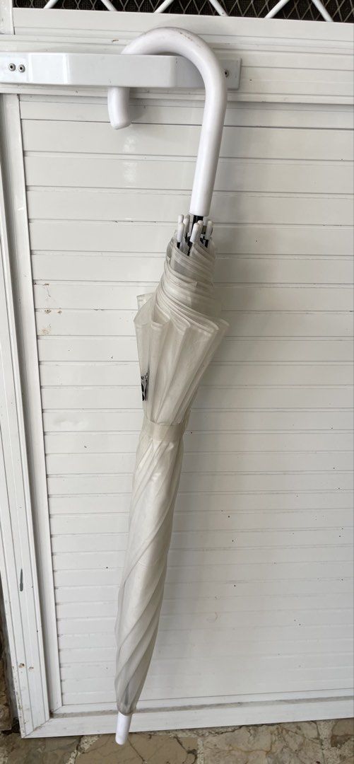 Umbrella japan sourced (Category: Umbrellas) located in San Fernando. Submitted by japansurpluselyu (Listing ID 1425985506, Image 3). Description: .