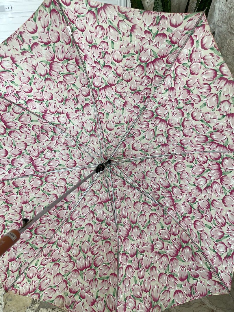 Umbrella japan sourced (Category: Umbrellas) located in San Fernando. Submitted by japansurpluselyu (Listing ID 1425985919, Image 3). Description: .