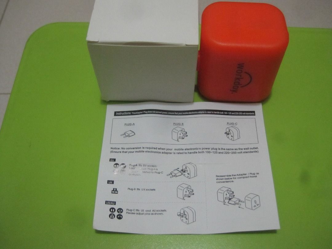 Universal Travel Adapter UK/US/EU/AU405999016257136640