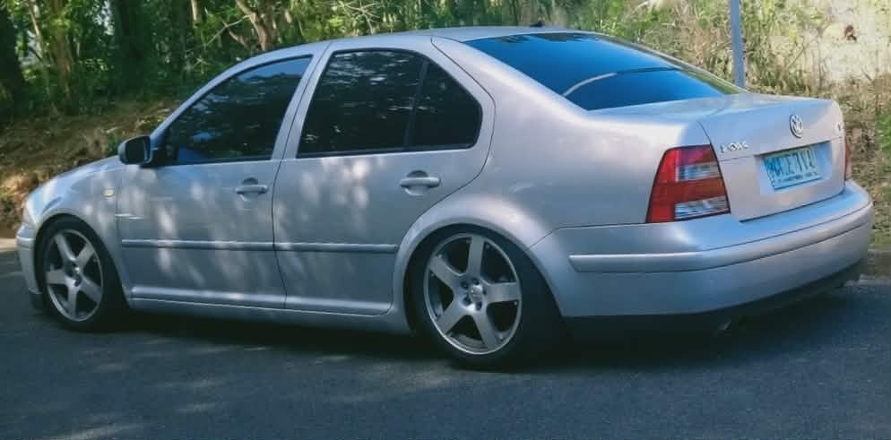 Volkswagen Bora MK4 Auto (Category: Used Cars) located in Rizal. Submitted by tracertype (Listing ID 1425981898, Image 2). Description: rush sale/swap 2000 VW Bora 2.0 Golf front end projector headlights (glass type) Recaro seats w/ side airbags 17allow wheels w/ 45' series tires eibach coil lowering springs complete original docs 1st owner.