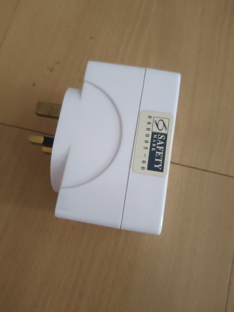 White Adapter Plug405999010543063042