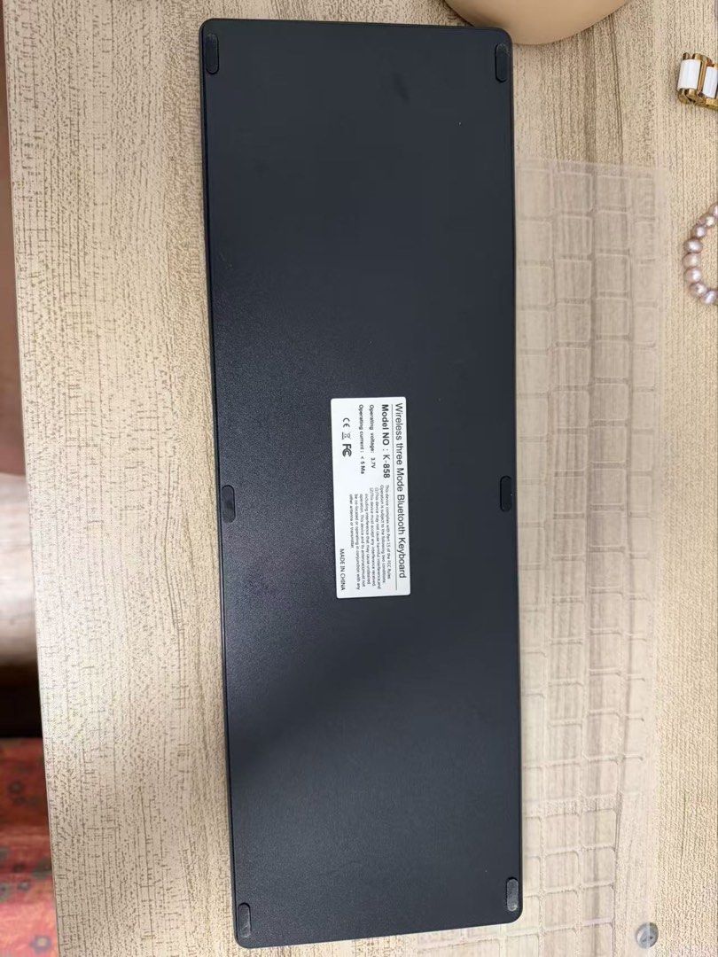 Wireless Bluetooth Keyboard - Model: K-680453645103918622721
