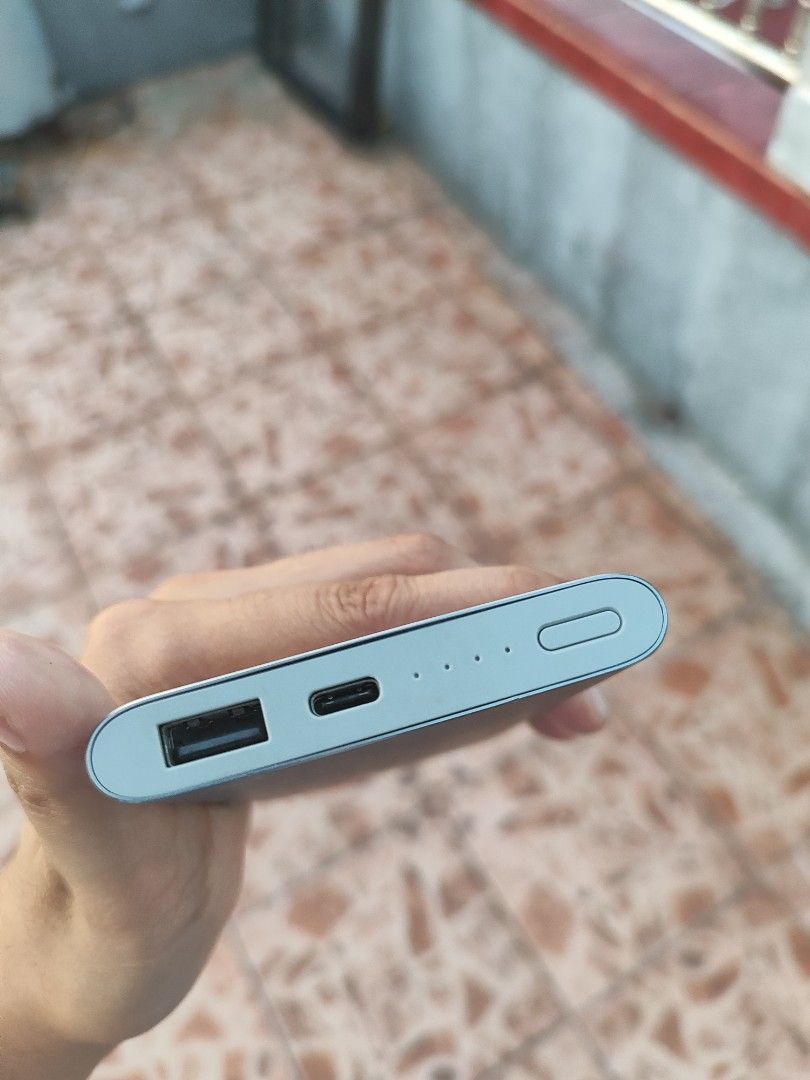Xiaomi Mi Powerbank pro 10000mAh (Category: Batteries & Power Banks) located in Manila. Submitted by cold_clutch (Listing ID 1425920146, Image 3). Description: Xiaomi Power Bank Capacity: 10,000mAh. Charging: Supports two-way fast charging (Quick Charge 2.0 compatible). Ports: Features USB Type-C input/output and USB-A output ports. Build: Slim metal aluminum alloy casing. Used but in great condition, can charge 2-3 phones fully charged!.