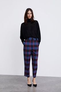 (Kategori: ) berada di . Dikirim oleh febwardrobe (ID iklan 1425865825, Gambar 1). Deskripsi: .
