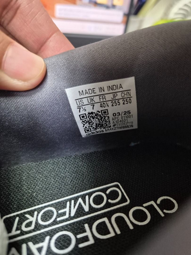 Adidas Cloudfoam Go Lounger Slip-On (Category: Sneakers) located in Quezon City. Submitted by jamcreates (Listing ID 1426022862, Image 2). Description: Adidas Cloudfoam Go Lounger US 7.5, JP 25.5 Original box is included used once + sf by buyer.