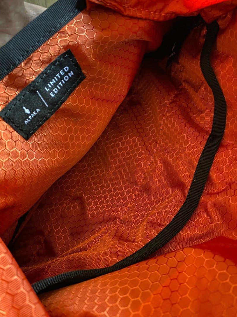 Alpaka Sling Bag - Limited Edition (Category: Sling Bags) located in Manila. Submitted by willississimo (Listing ID 1426047079, Image 3). Description: Alpaka.