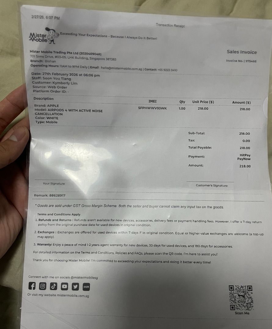 Apple AirPods Pro 4th Gen with Active Noise Cancellation, Audio ...