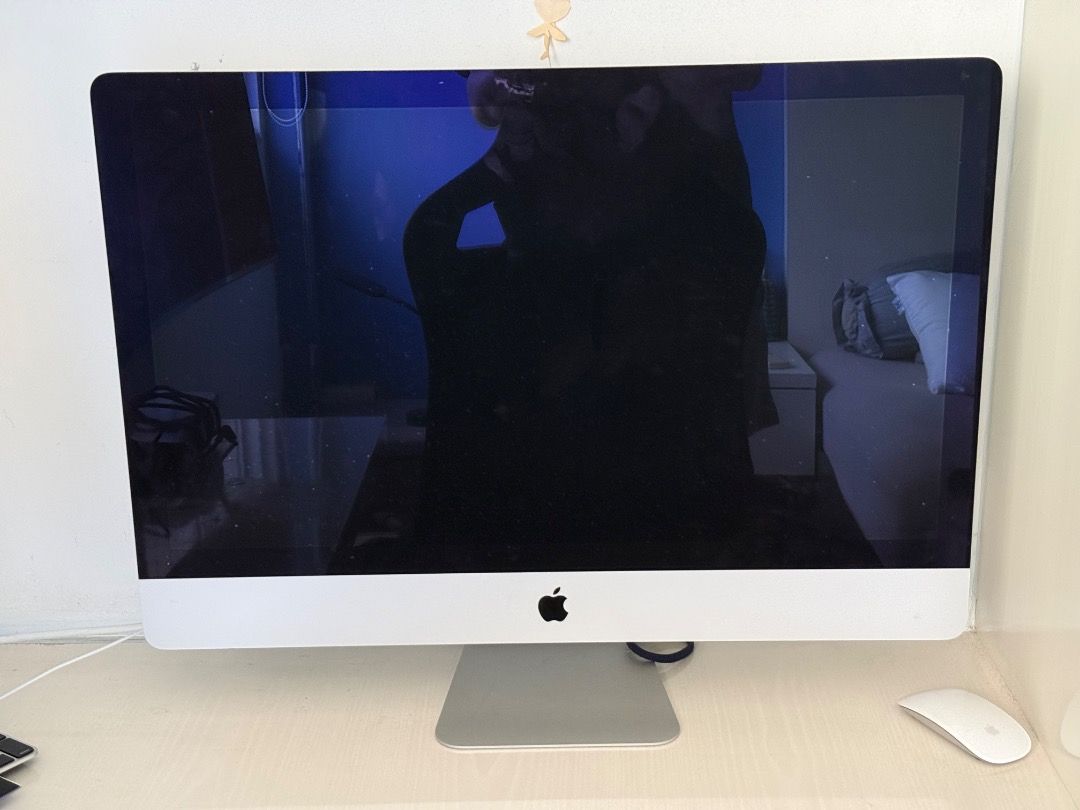 Apple iMac Desktop Computer65716976596994110