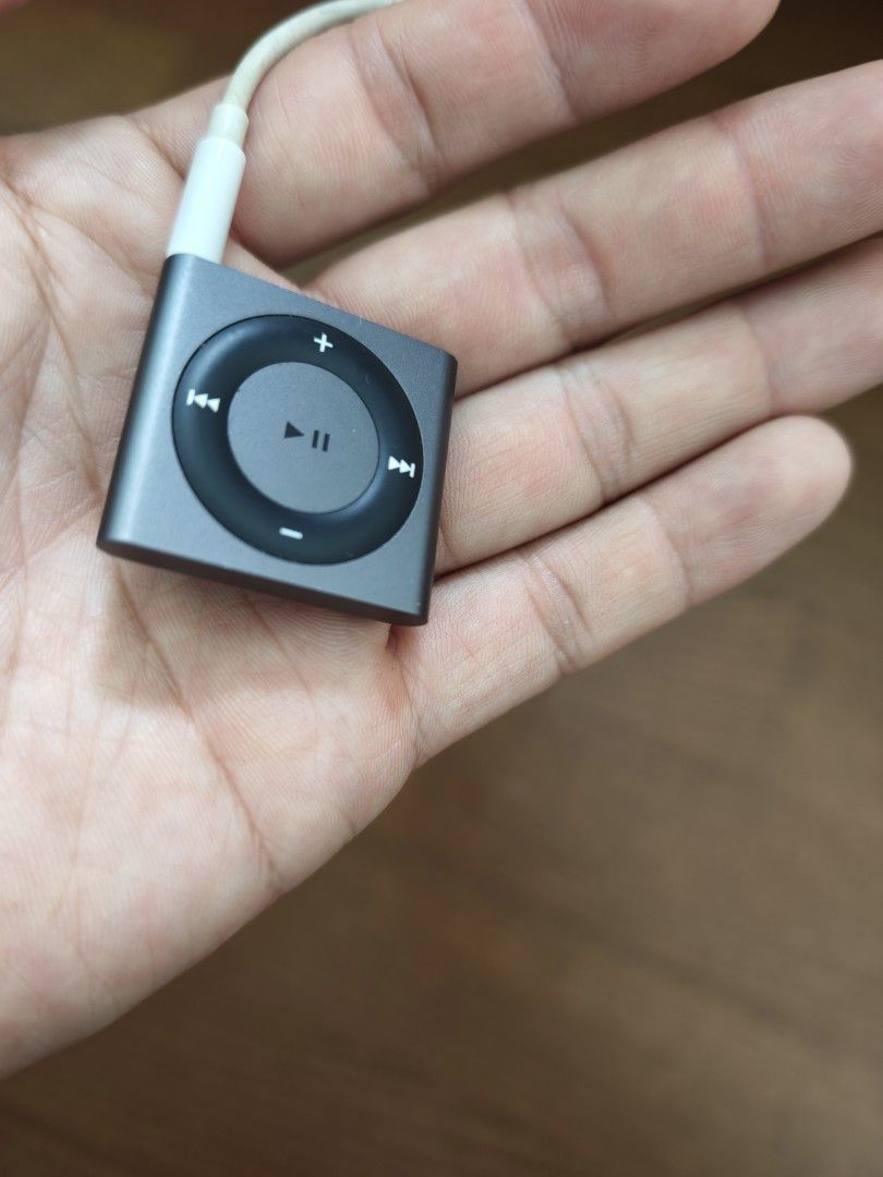 Apple iPod Shuffle (2nd Generation)65705987100931112