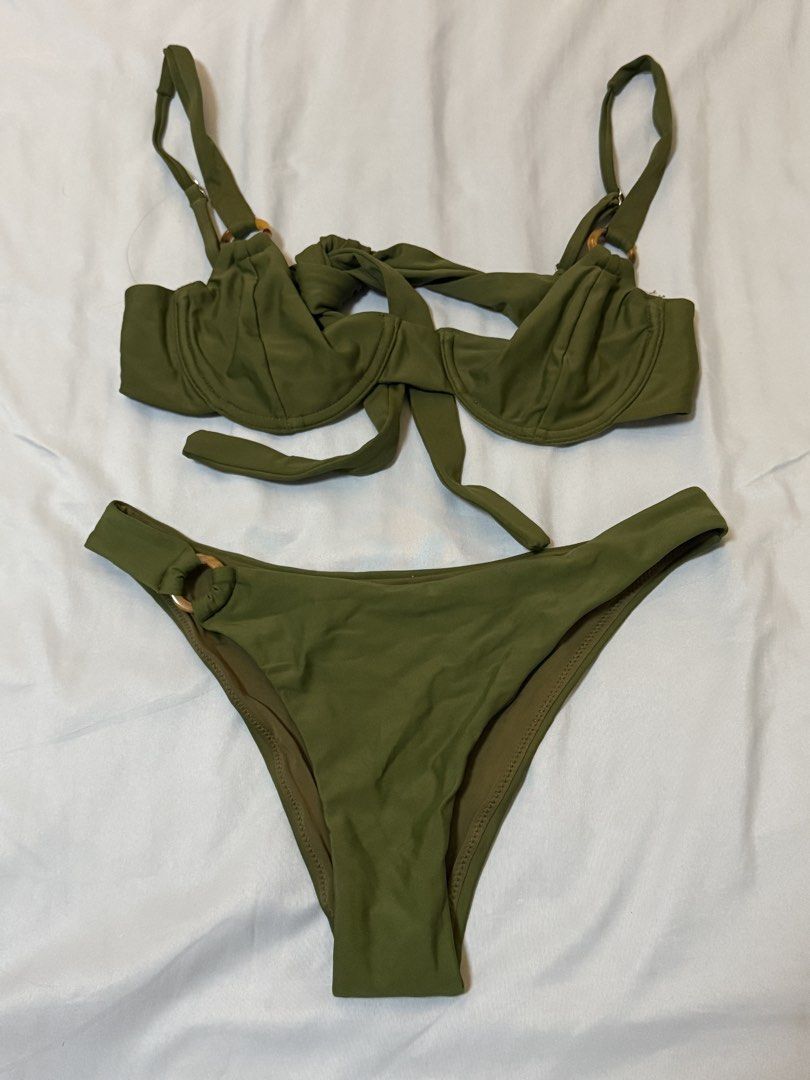 Blackbough swim portia set basil smash (Category: Bikinis & Swimsuits) located in Makati City. Submitted by swimarchives (Listing ID 1426038986, Image 1). Description: .