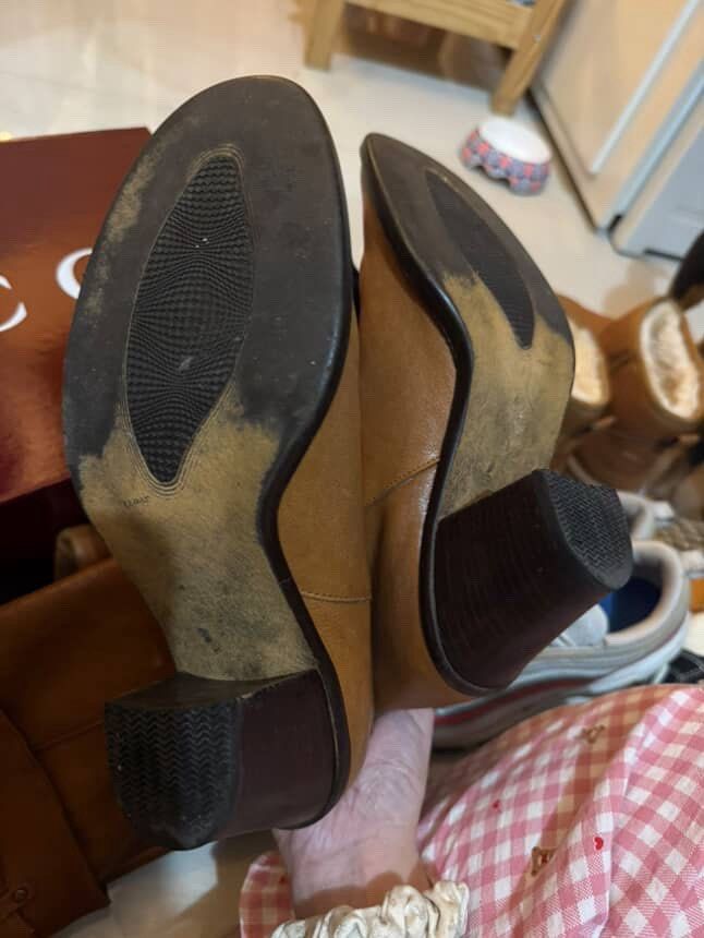 Brown Leather Knee High Cowboy Boots (Category: Boots) located in Manila. Submitted by cgyu._ (Listing ID 1426161528, Image 3). Description: fits 37-38 best.