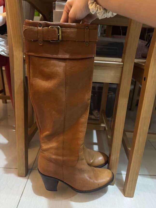 Brown Leather Knee High Cowboy Boots (Category: Boots) located in Manila. Submitted by cgyu._ (Listing ID 1426161528, Image 1). Description: fits 37-38 best.