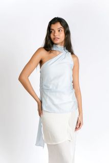 (Category: ) located in . Submitted by wardrobeaddict28 (Listing ID 1426057131, Image 1). Description: .