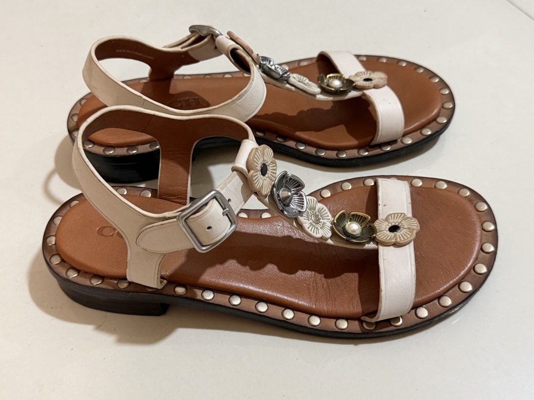 Coach Floral Embellished Sandals (Category: Flats & Sandals) located in Bulacan. Submitted by arianecleansupcloset (Listing ID 1426015151, Image 2). Description: Needs replacement on heels and some leather conditioning.